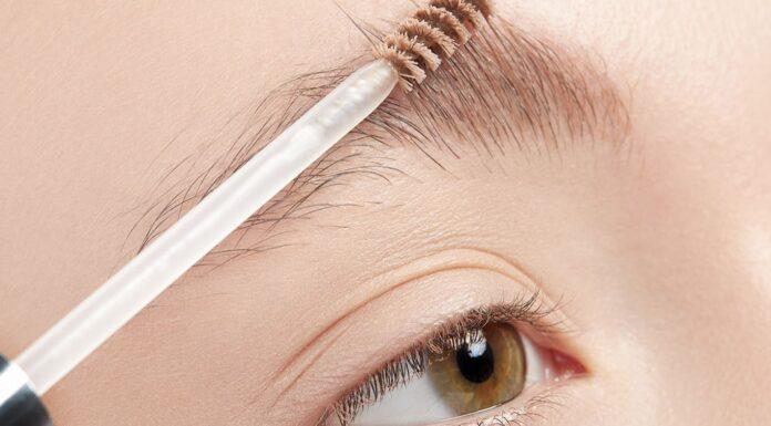 Полное руководство по выбору и применению воска для бровей Полное руководство по выбору и применению воска для бровей