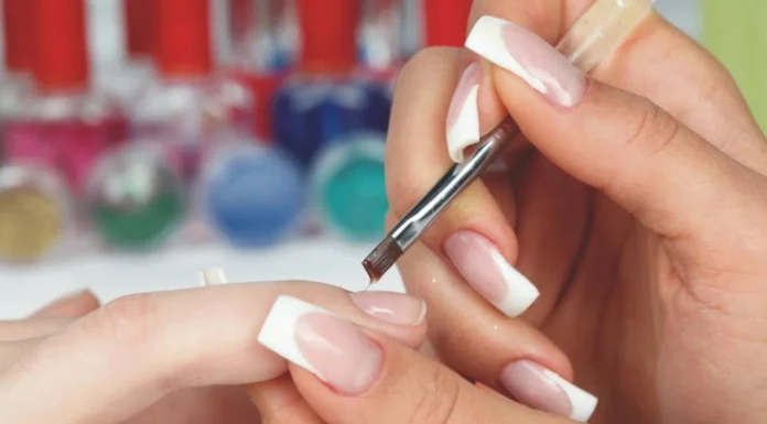 Разнообразие: покрытия для ногтей и их применение Разнообразие: покрытия для ногтей и их применение